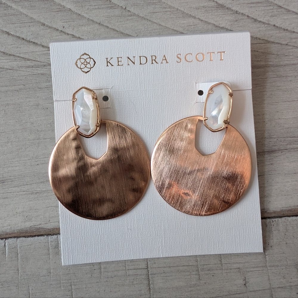 Kendra Scott Deena Rose Gold Earrings With Ivory Mother Of Pearl